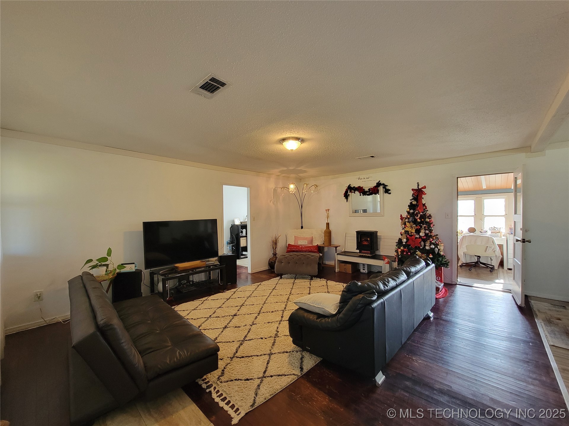 30479 State Highway 9 Property Photo 8