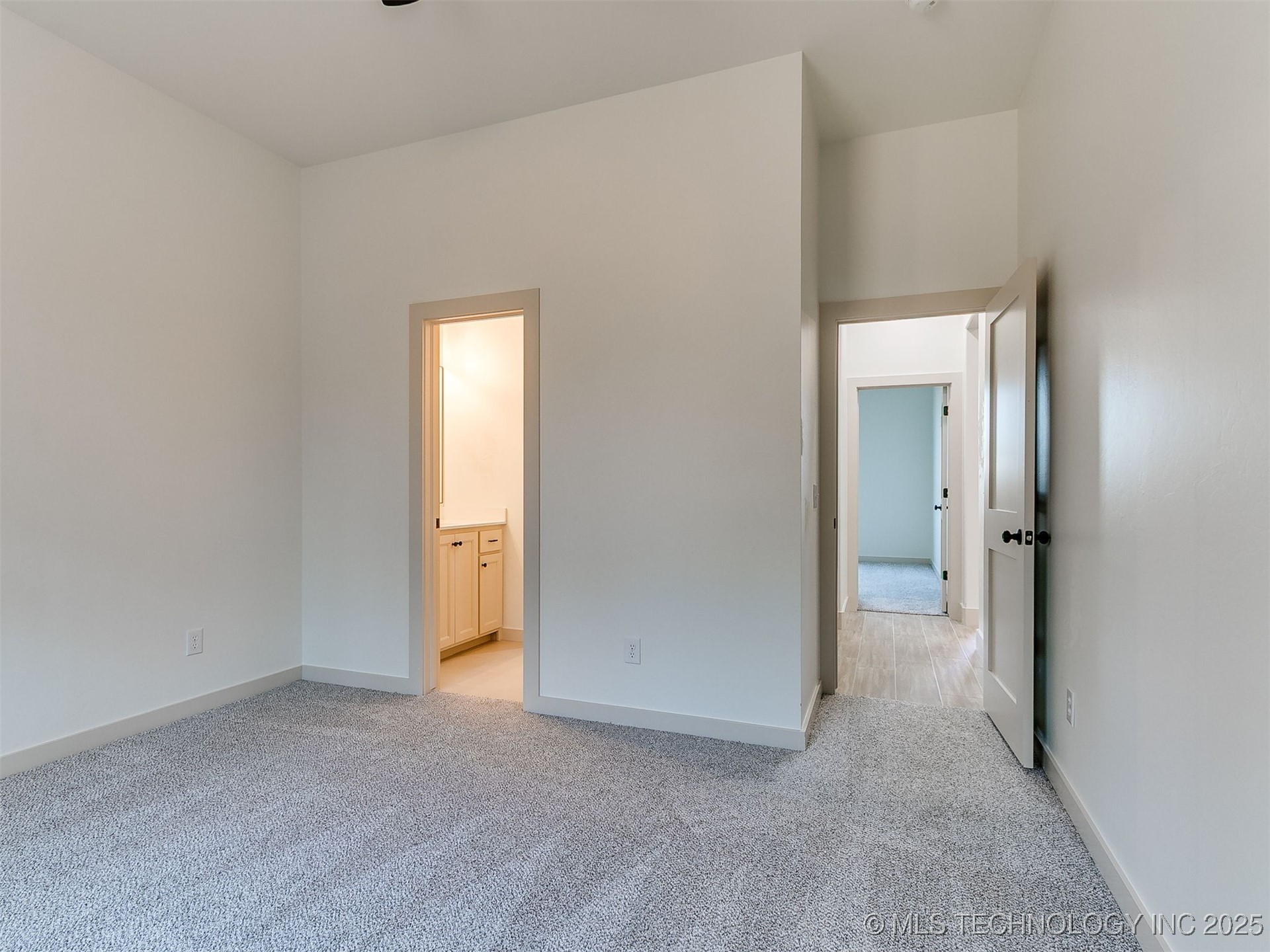 15919 Vernon Circle Property Photo 35