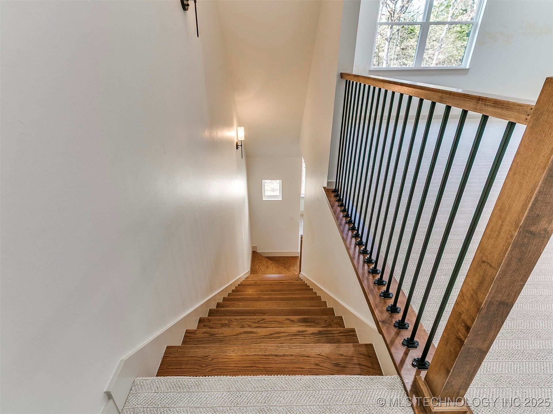 15919 Vernon Circle Property Photo 38