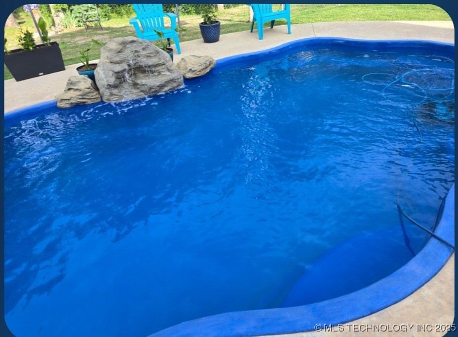 417558 Bridgeport Road Property Photo 4