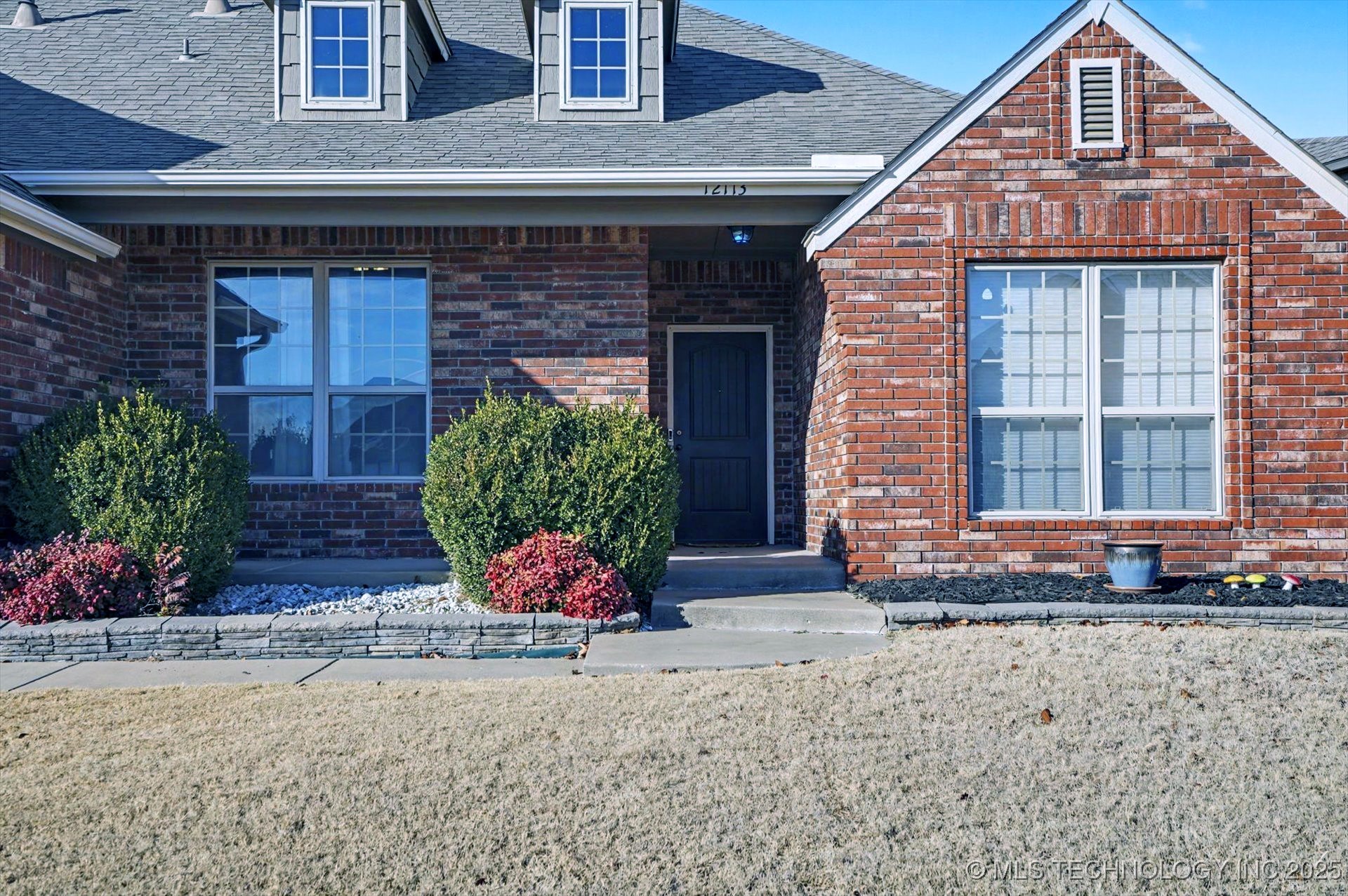 12113 E 69th Street N Property Photo 6