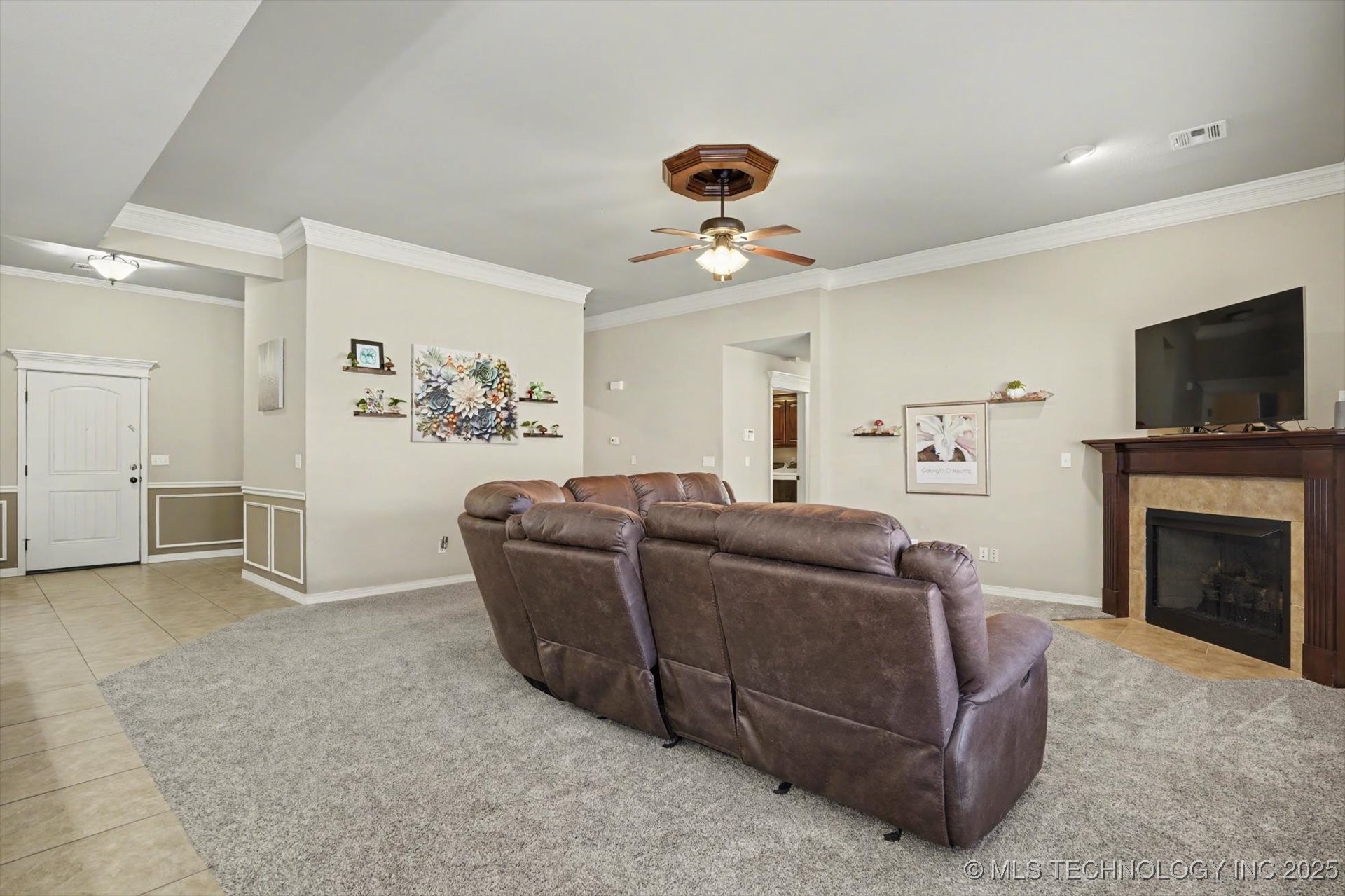 12113 E 69th Street N Property Photo 9