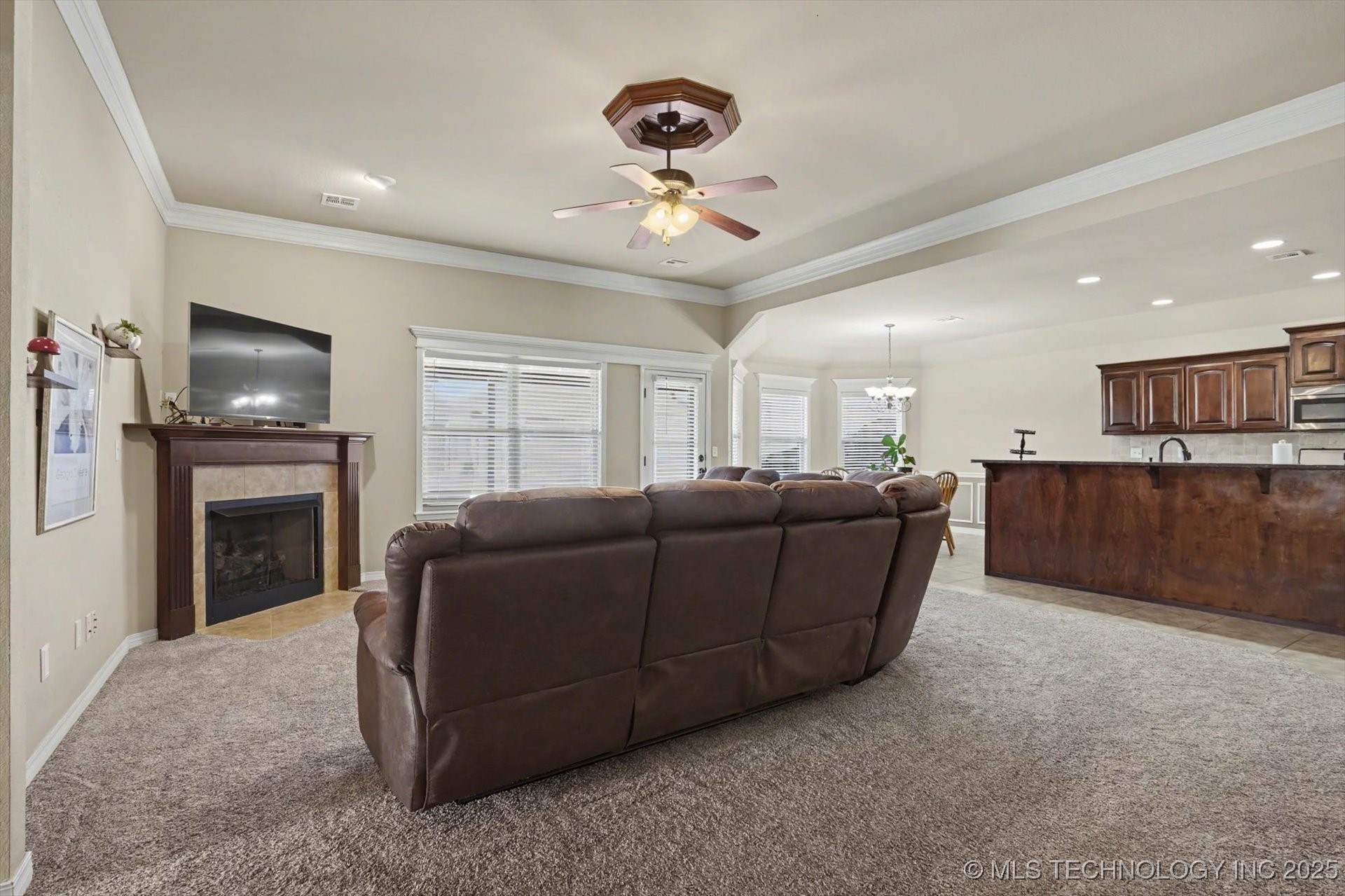 12113 E 69th Street N Property Photo 12