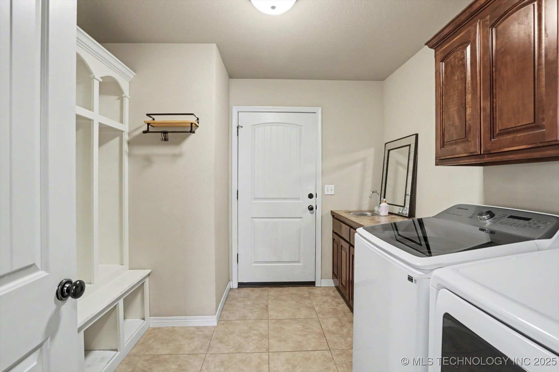 12113 E 69th Street N Property Photo 34