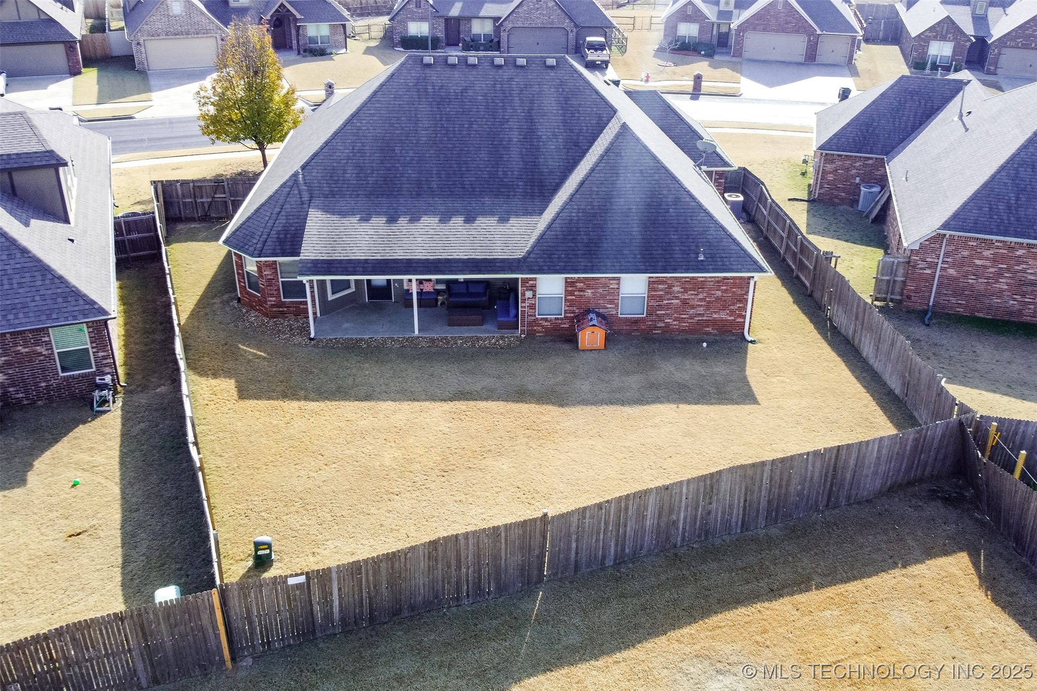 12113 E 69th Street N Property Photo 39