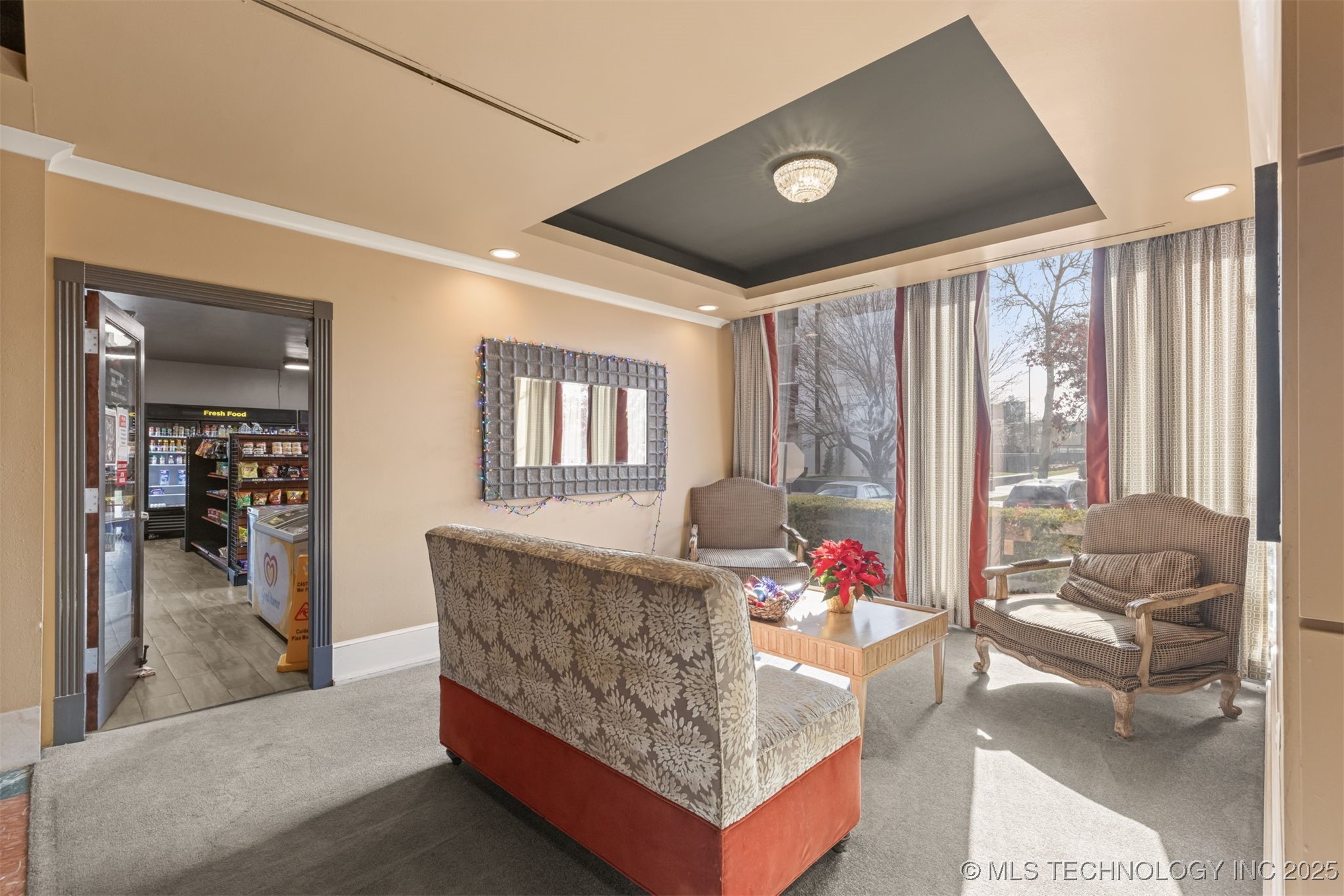 450 W 7th Street 910 Property Photo 32