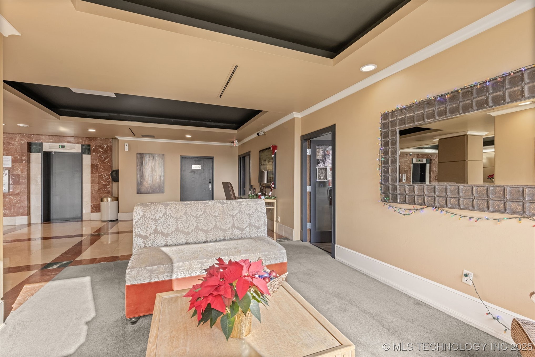 450 W 7th Street 910 Property Photo 35