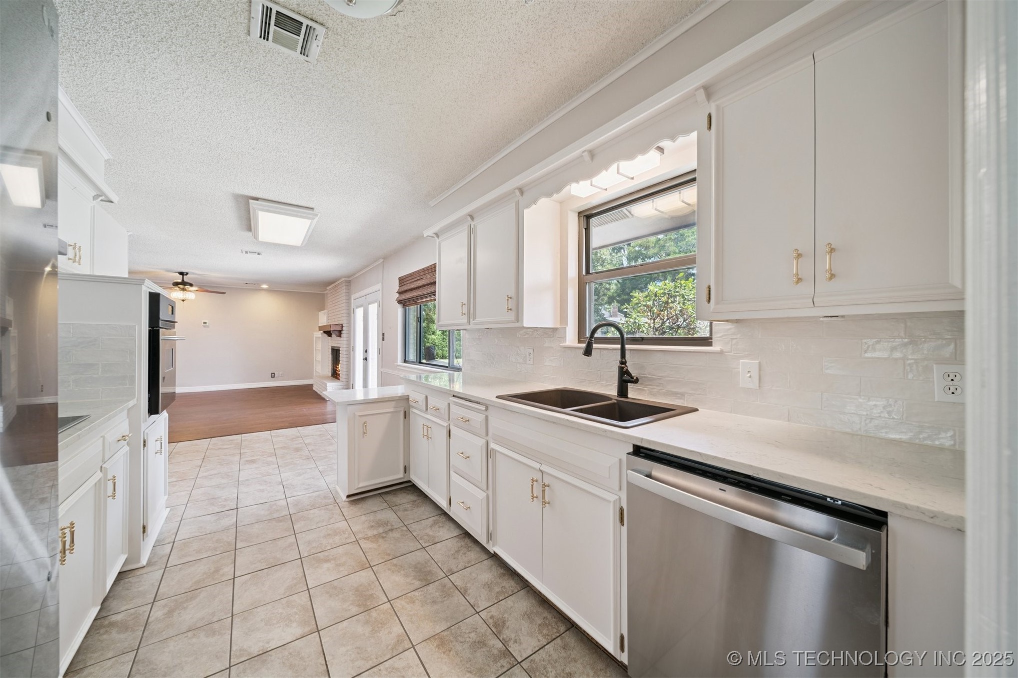 7058 E 52 Place Property Photo 19