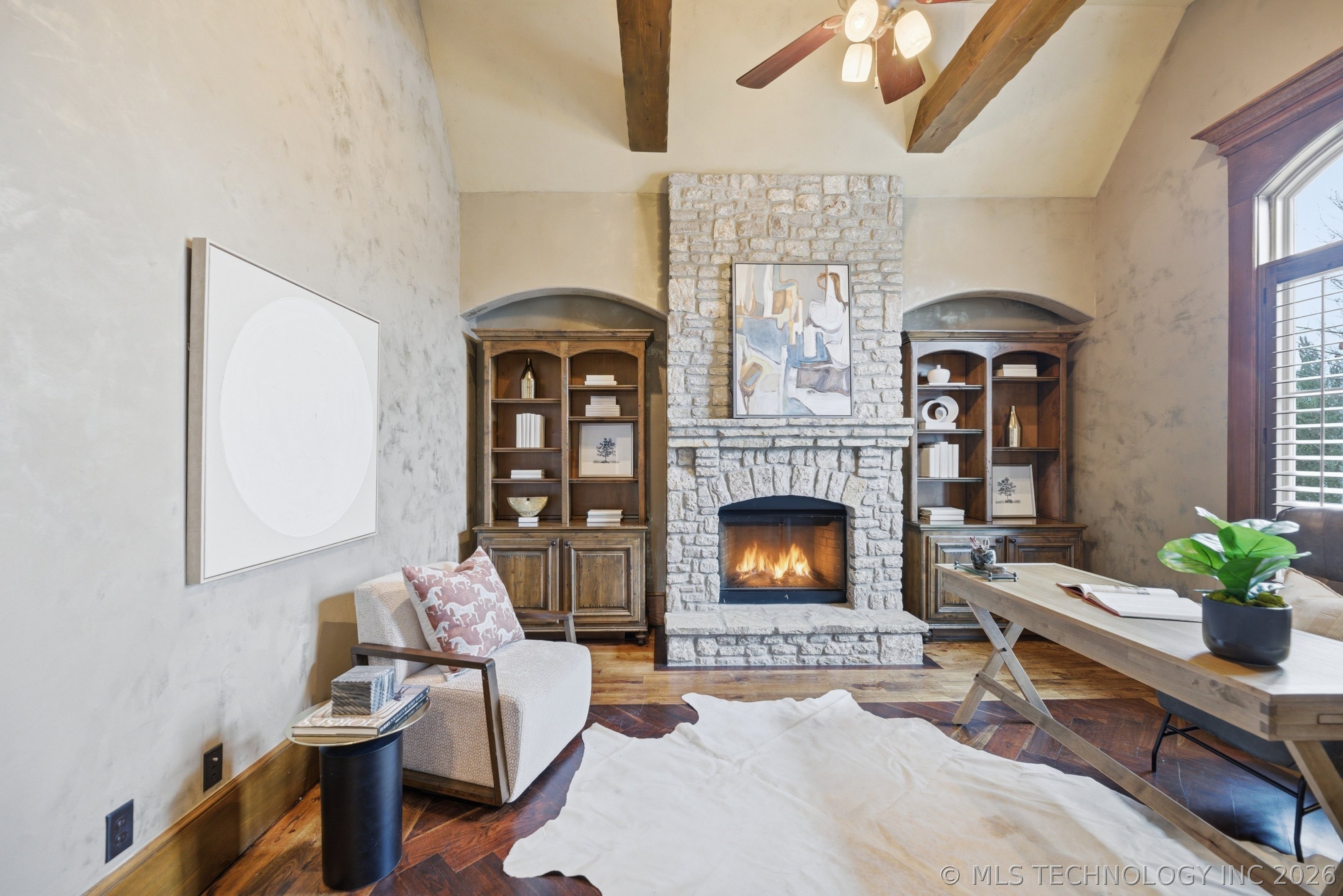 8010 S Guthrie Court Property Photo 5