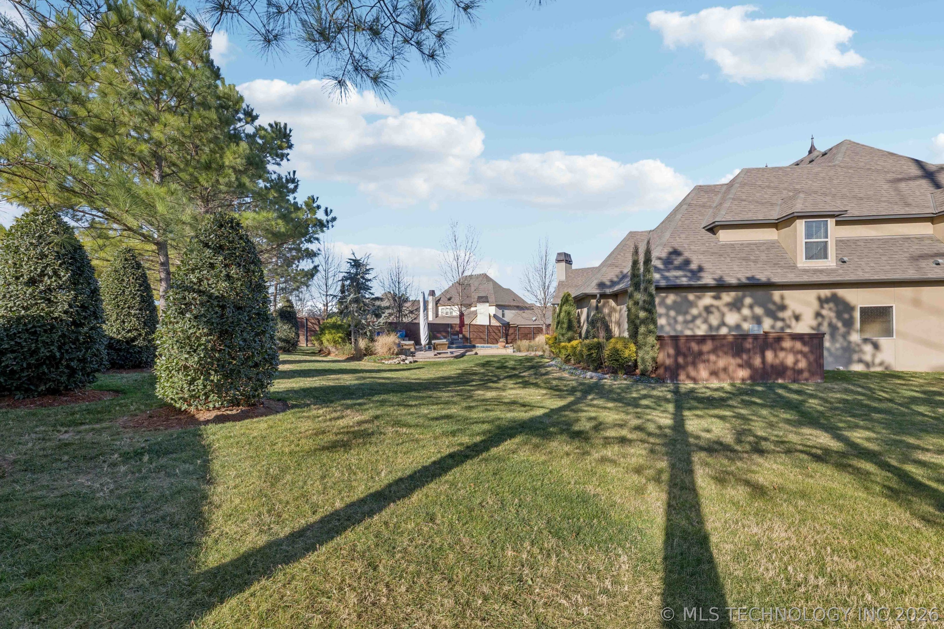 8010 S Guthrie Court Property Photo 51