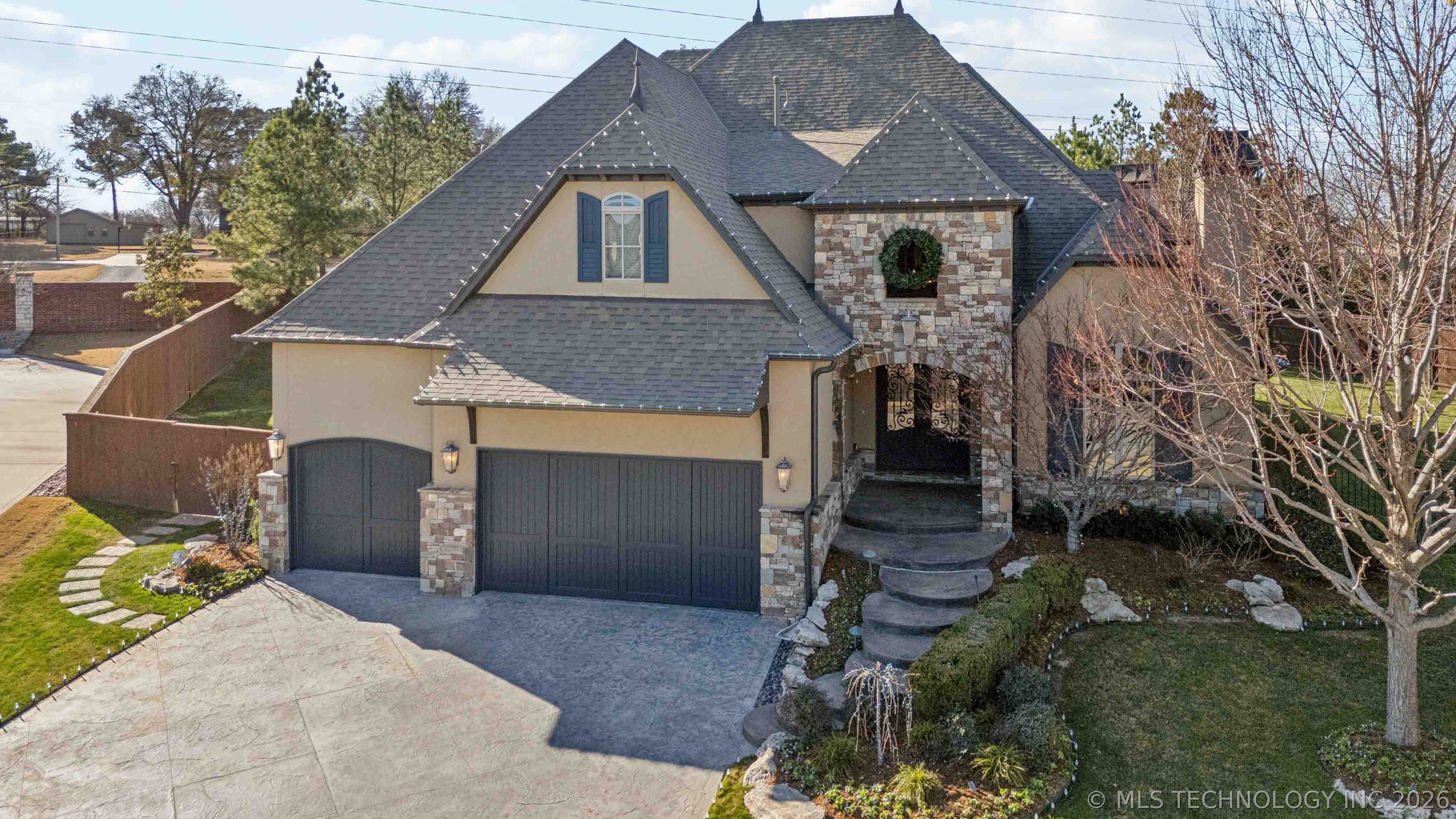 8010 S Guthrie Court Property Photo 56