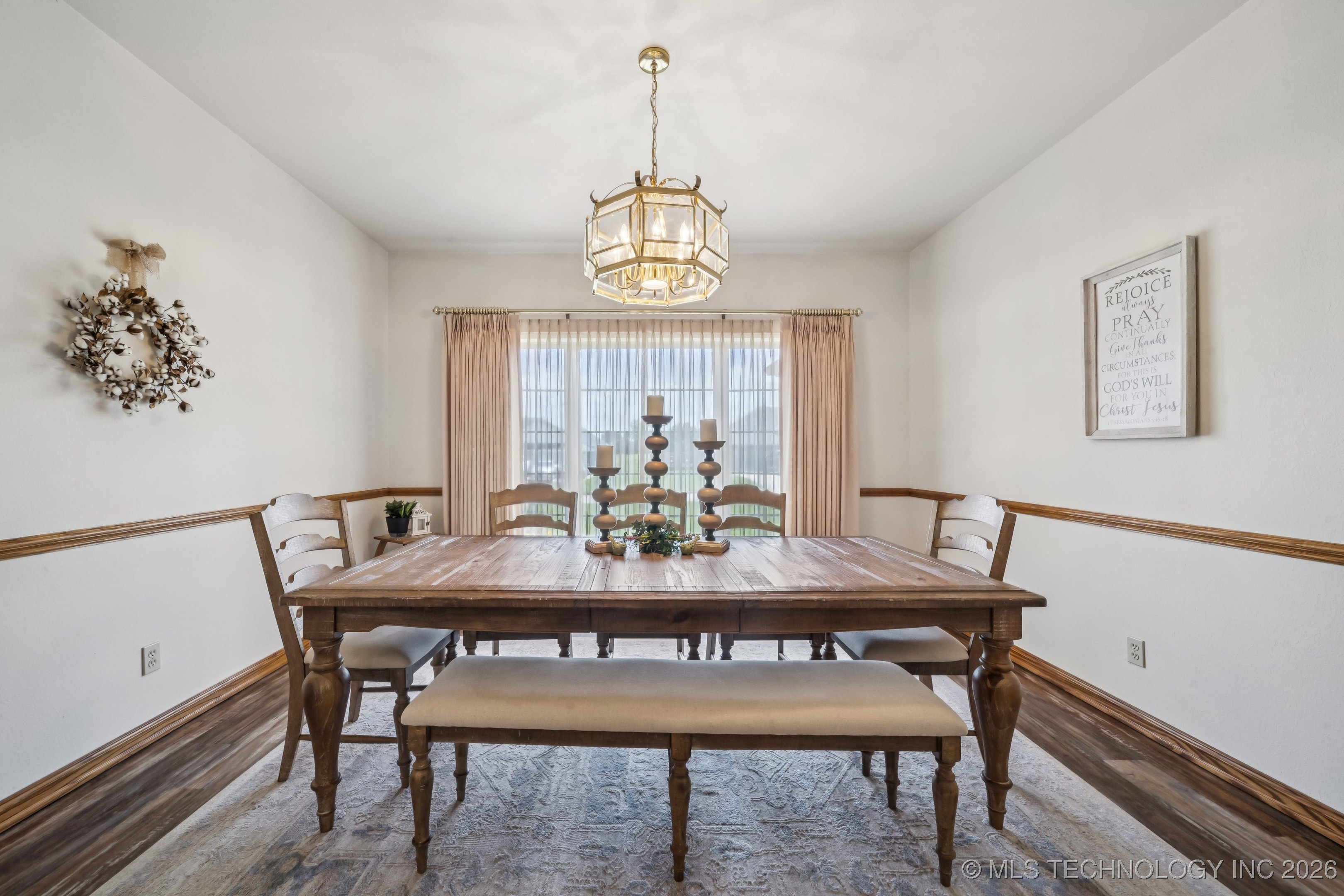 2207 Fieldstone Court Property Photo 14