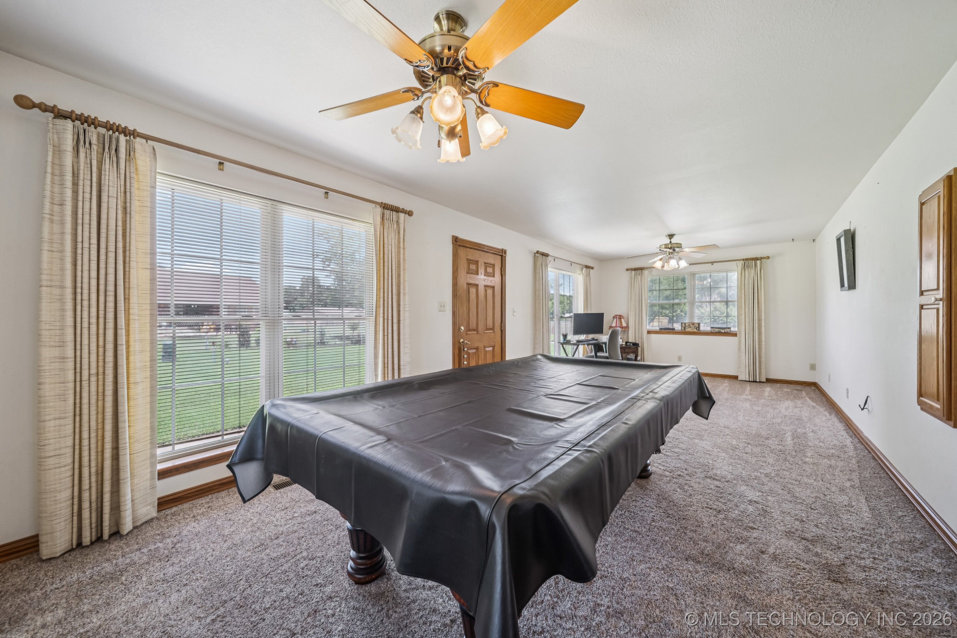 2207 Fieldstone Court Property Photo 15