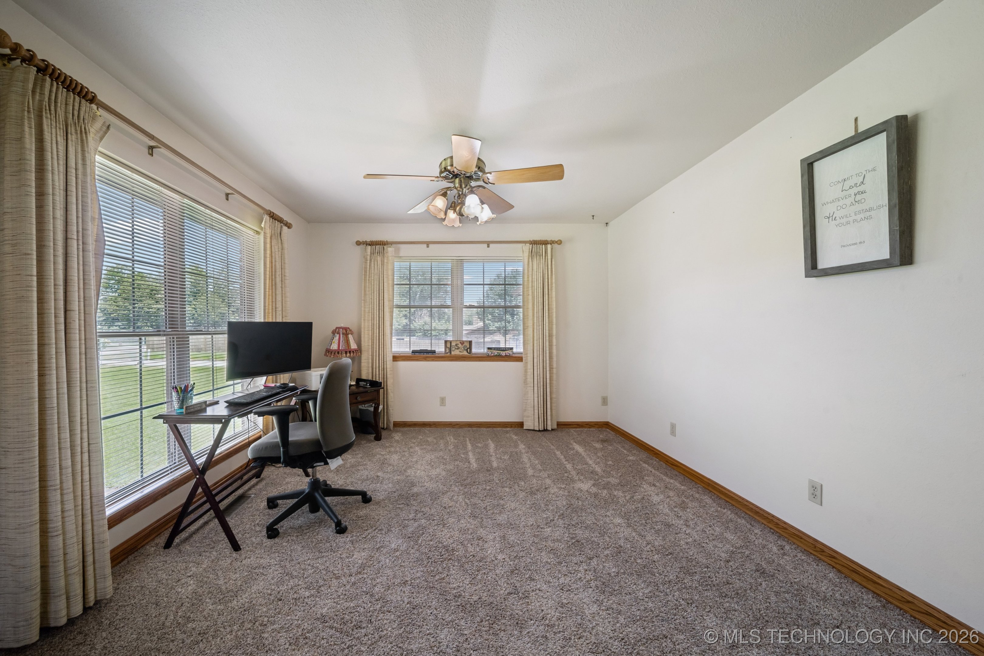 2207 Fieldstone Court Property Photo 16