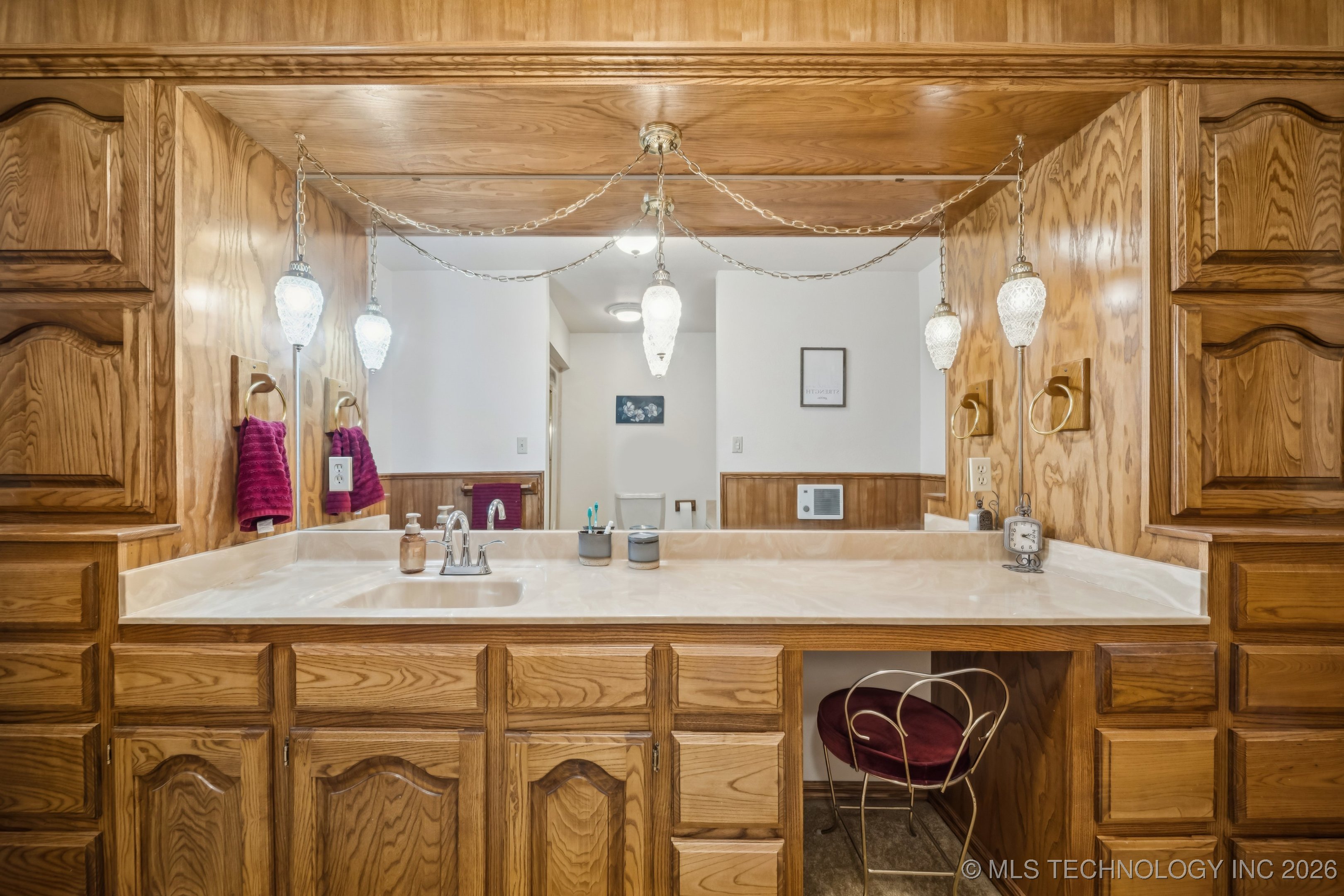 2207 Fieldstone Court Property Photo 20