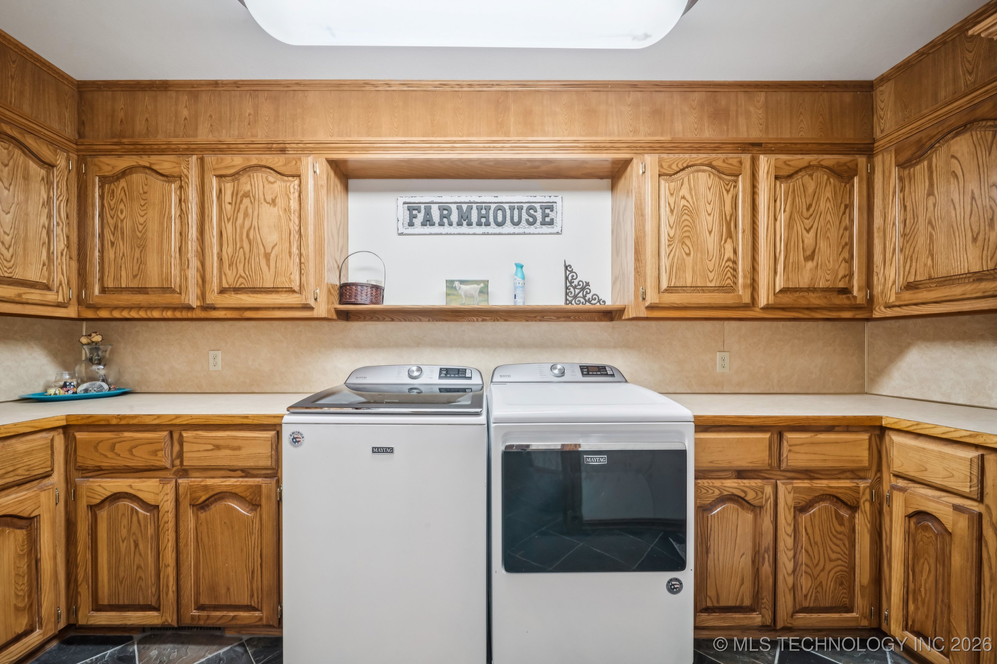 2207 Fieldstone Court Property Photo 30