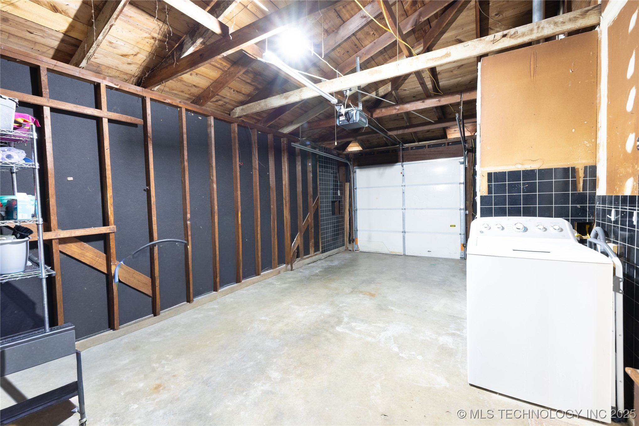 817 Charles Property Photo 12