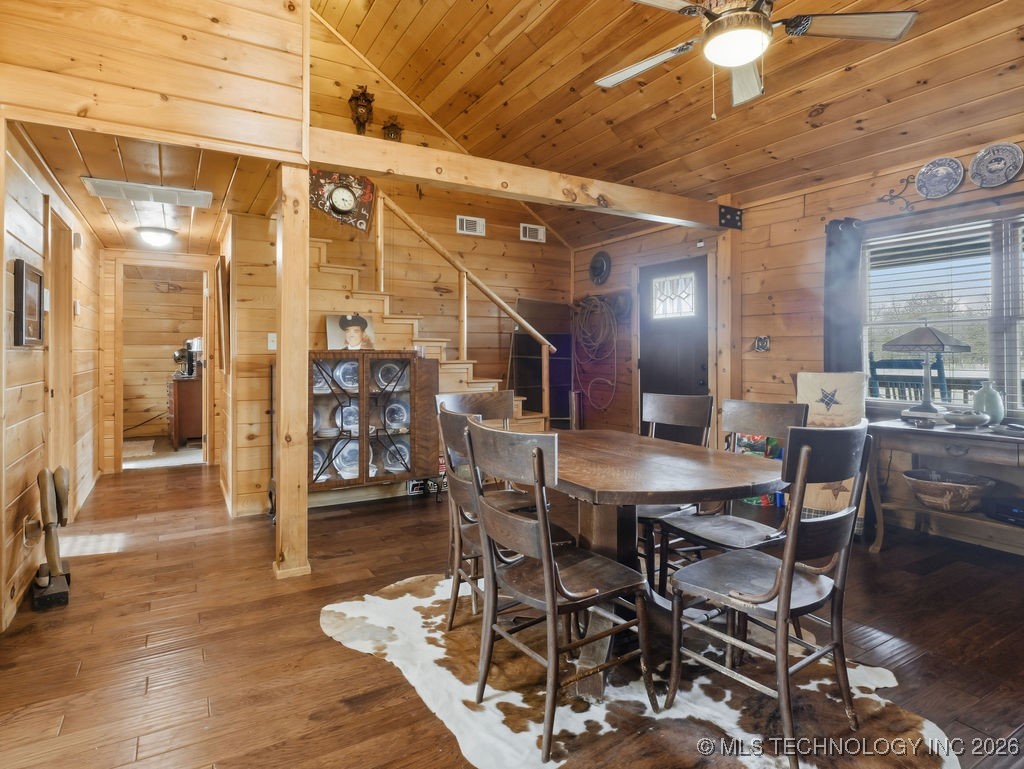 1676 W Folsom Property Photo 10