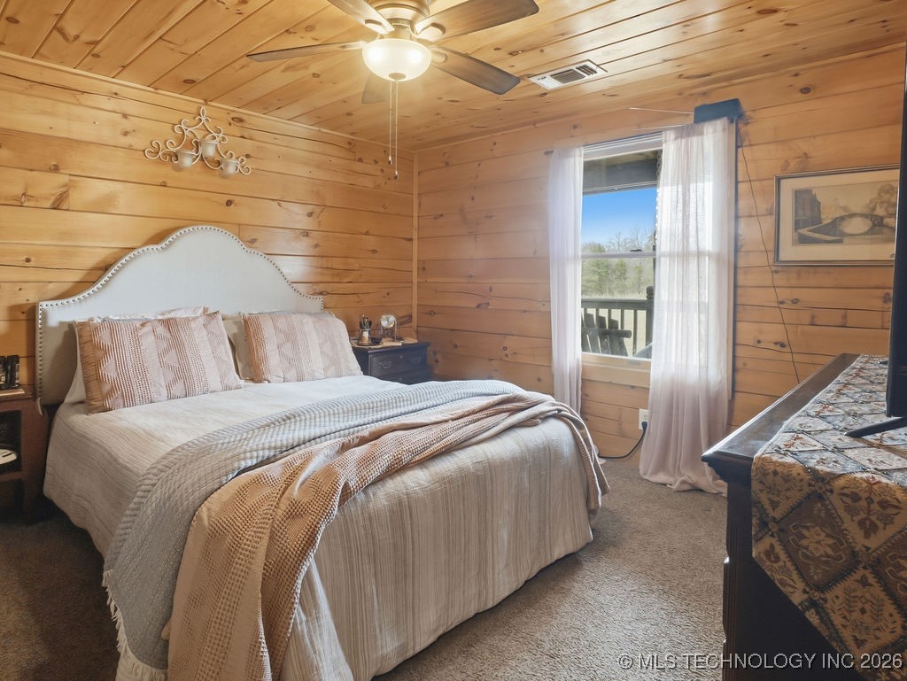 1676 W Folsom Property Photo 18