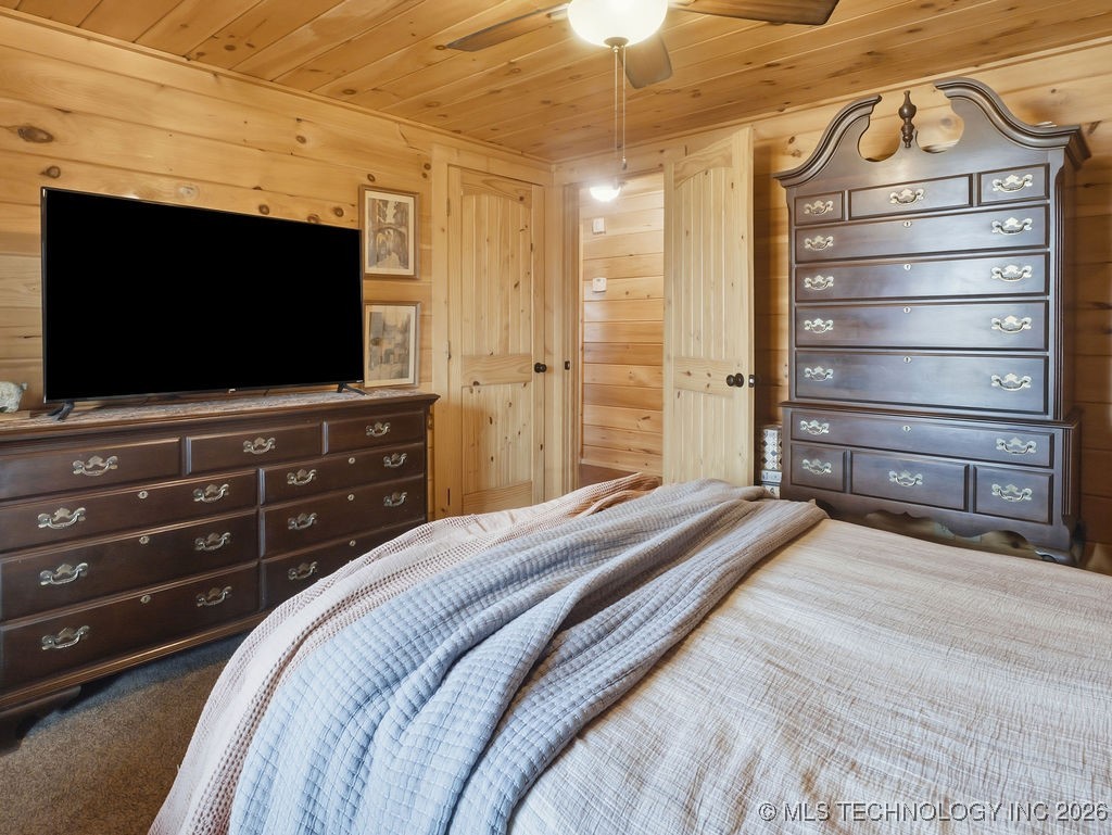 1676 W Folsom Property Photo 19