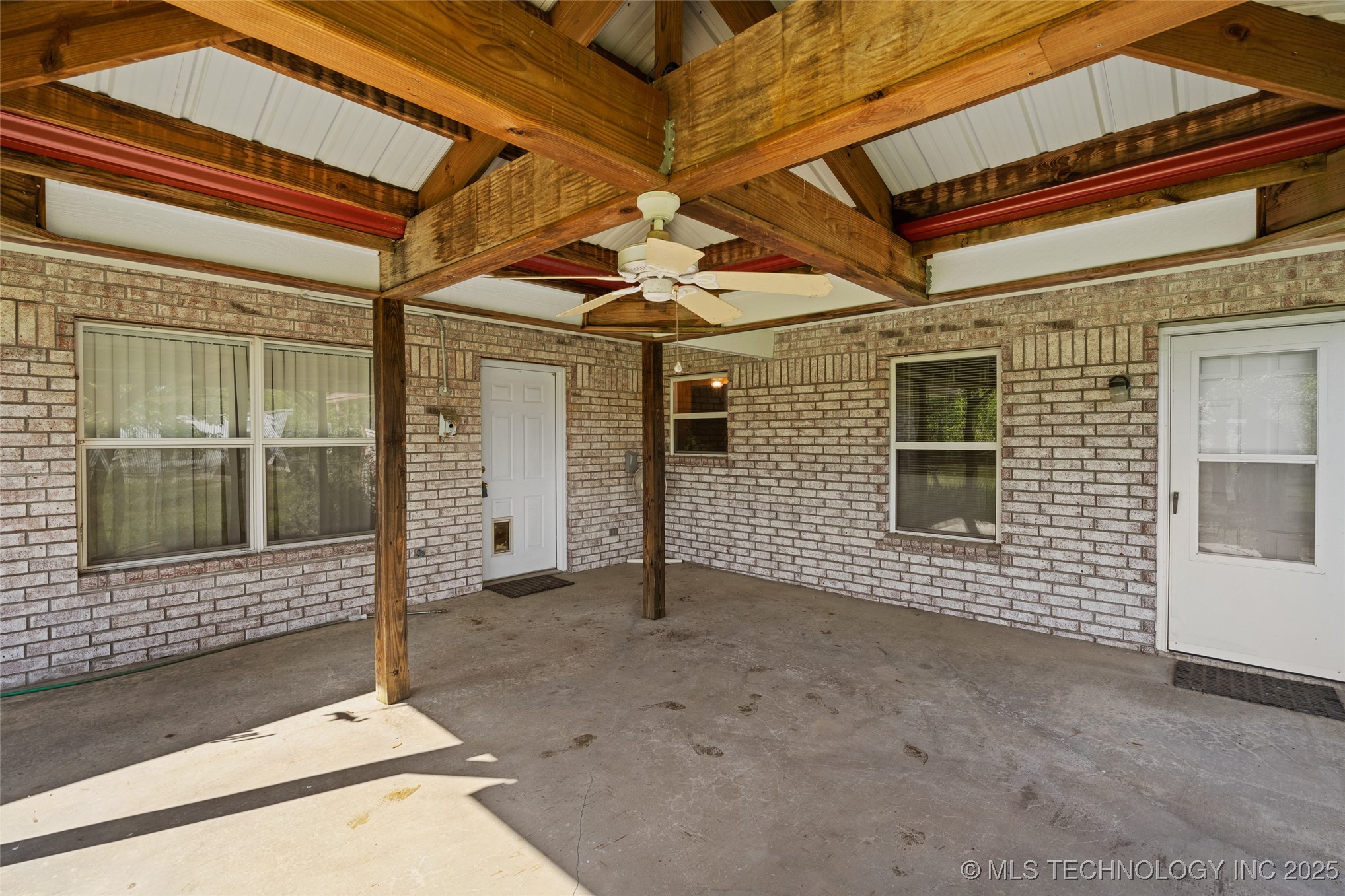 311 N 1st Street Property Photo 9