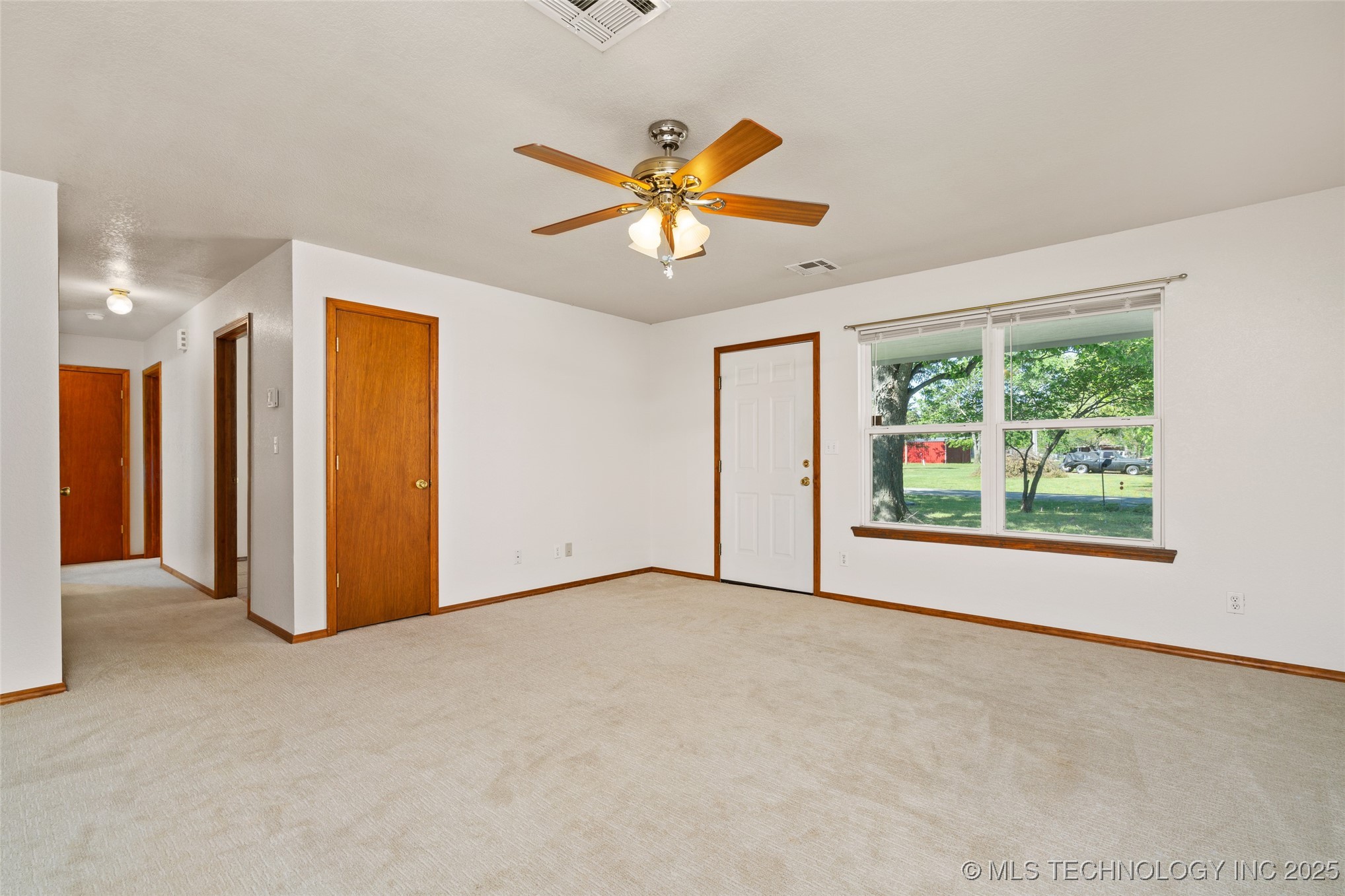 311 N 1st Street Property Photo 11