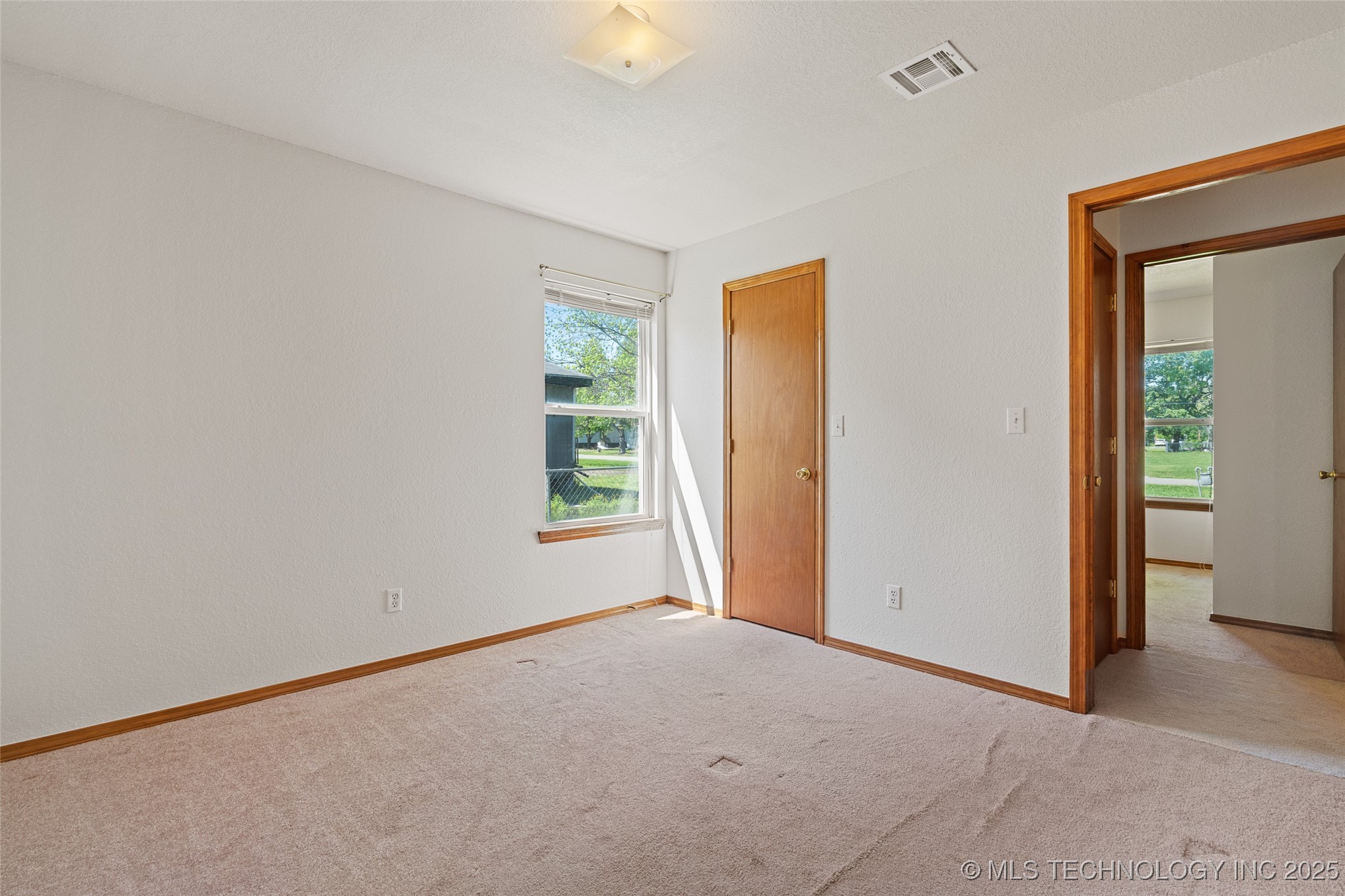 311 N 1st Street Property Photo 24