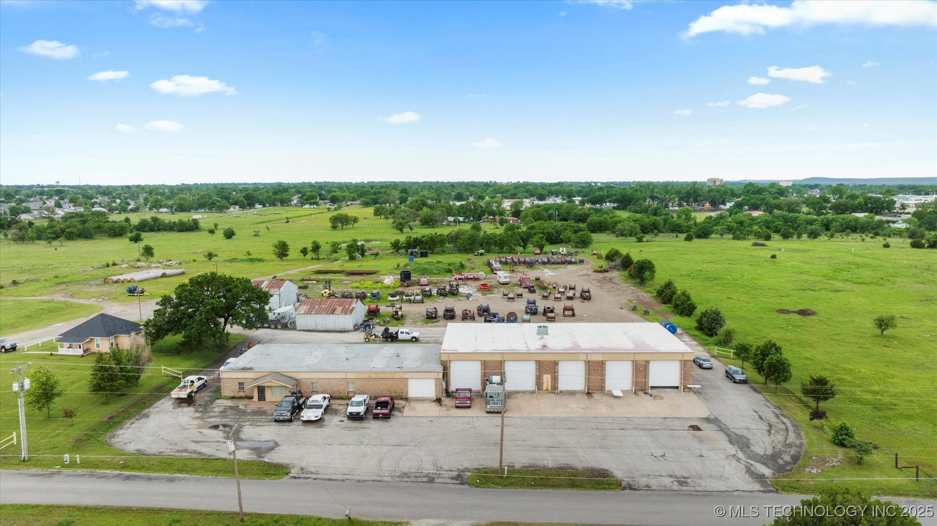 4115 Ne Minnesota Street Property Photo 3