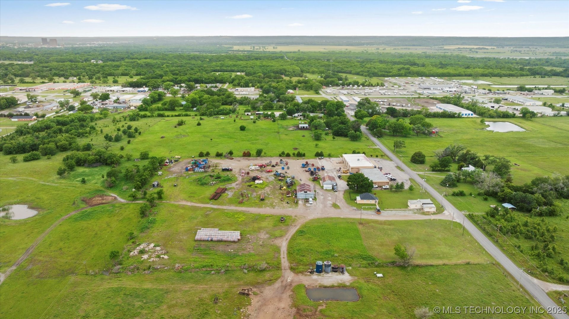 4115 Ne Minnesota Street Property Photo 9