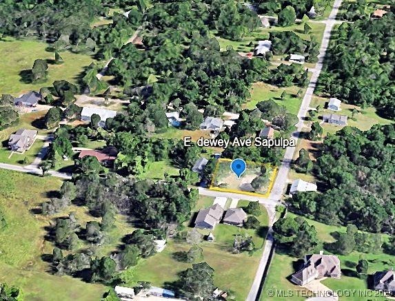 E Dewey Avenue Property Photo 3