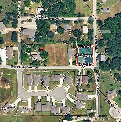 E Dewey Avenue Property Photo 6