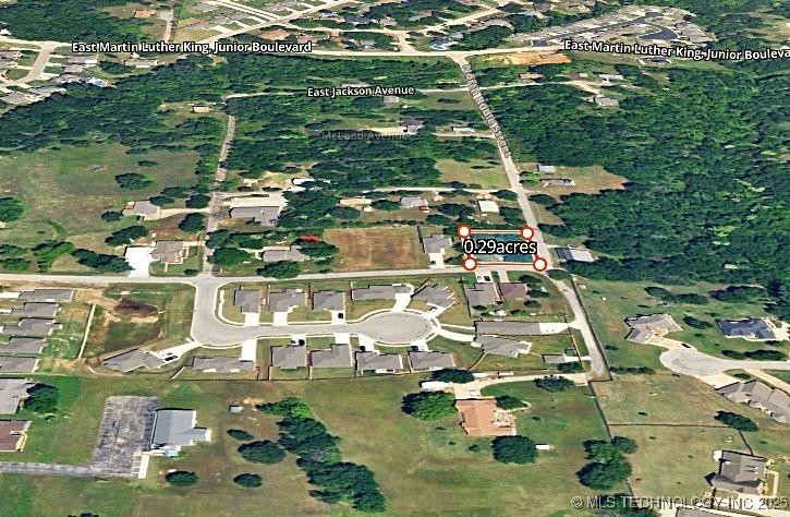 E Dewey Avenue Property Photo 11