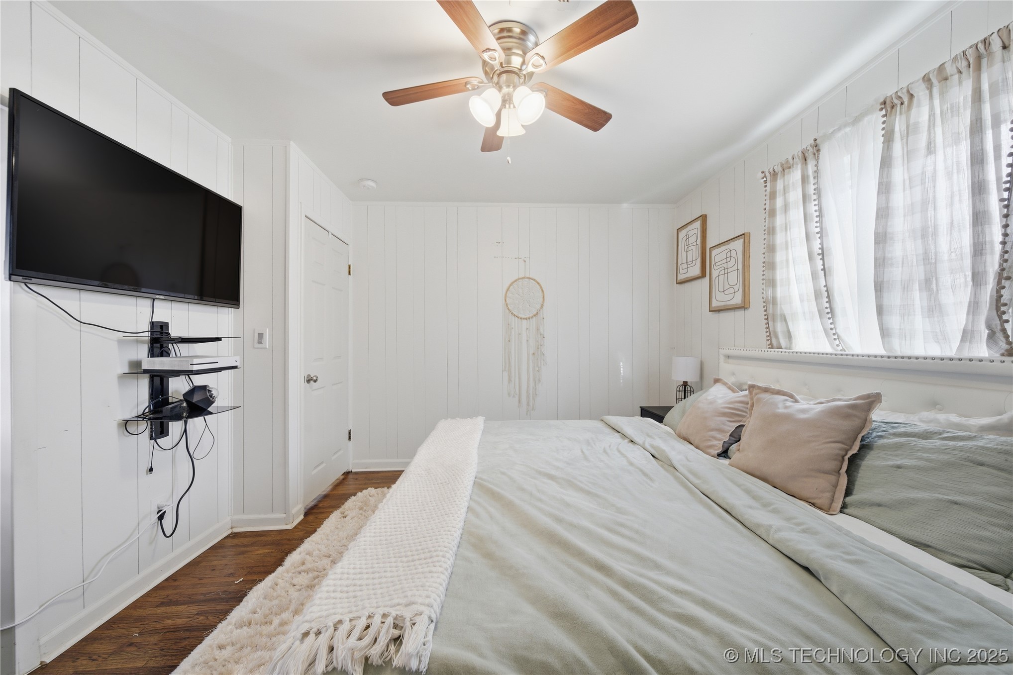 318 E Maple Street Property Photo 21