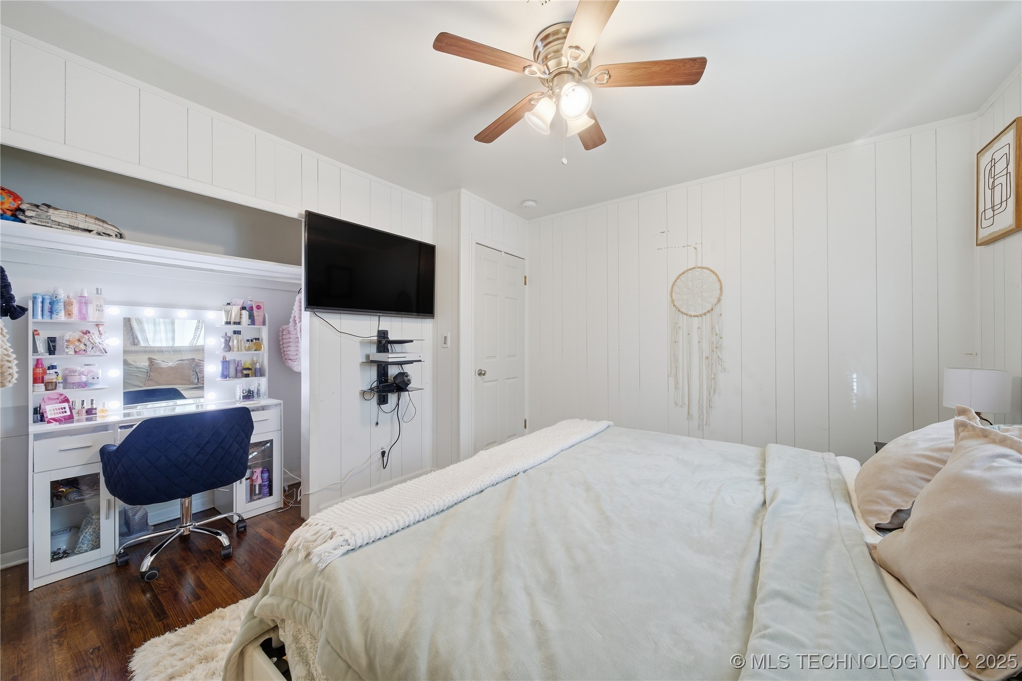 318 E Maple Street Property Photo 22