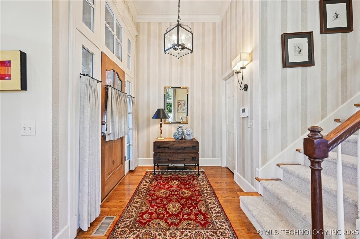 2522 S Columbia Avenue Property Photo 4