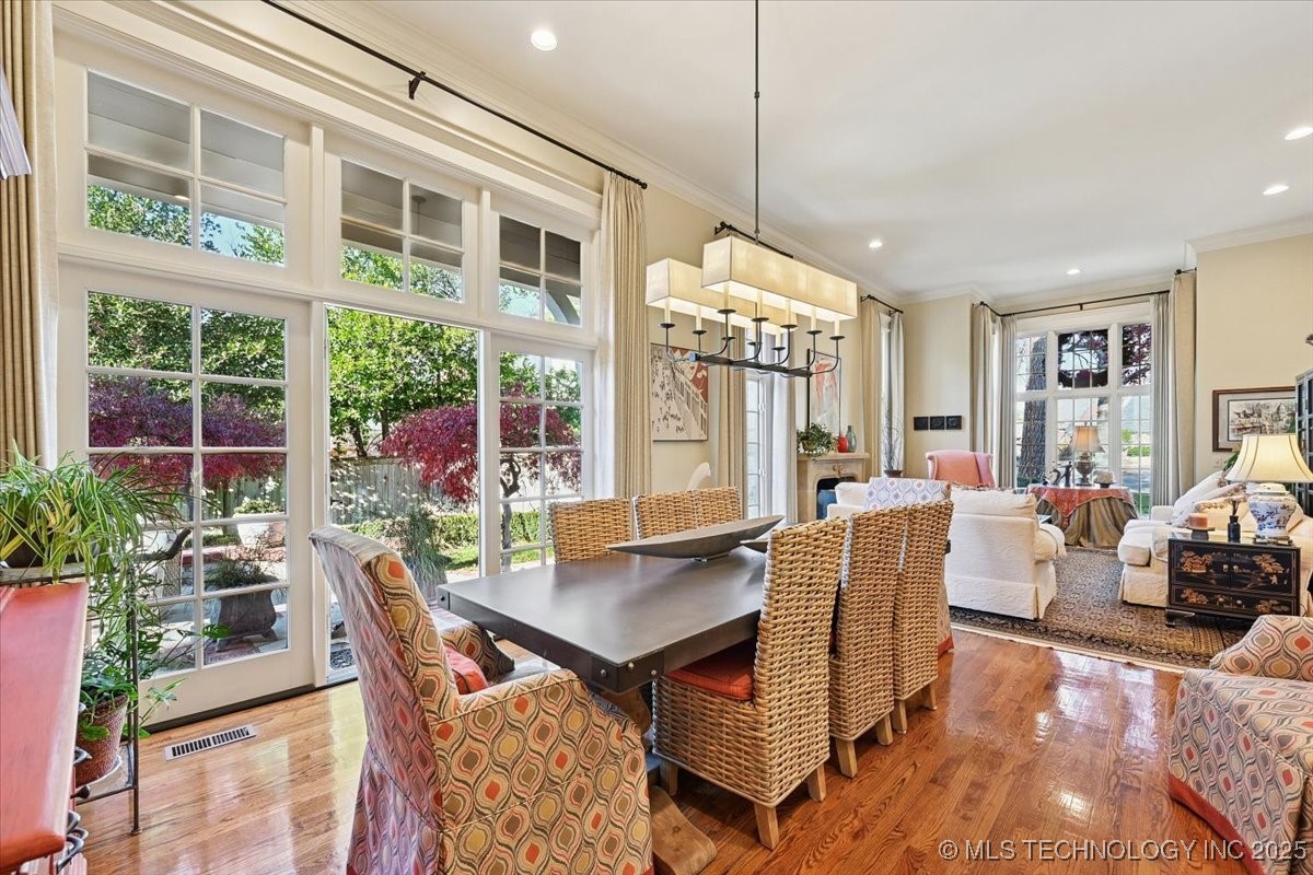 2522 S Columbia Avenue Property Photo 11