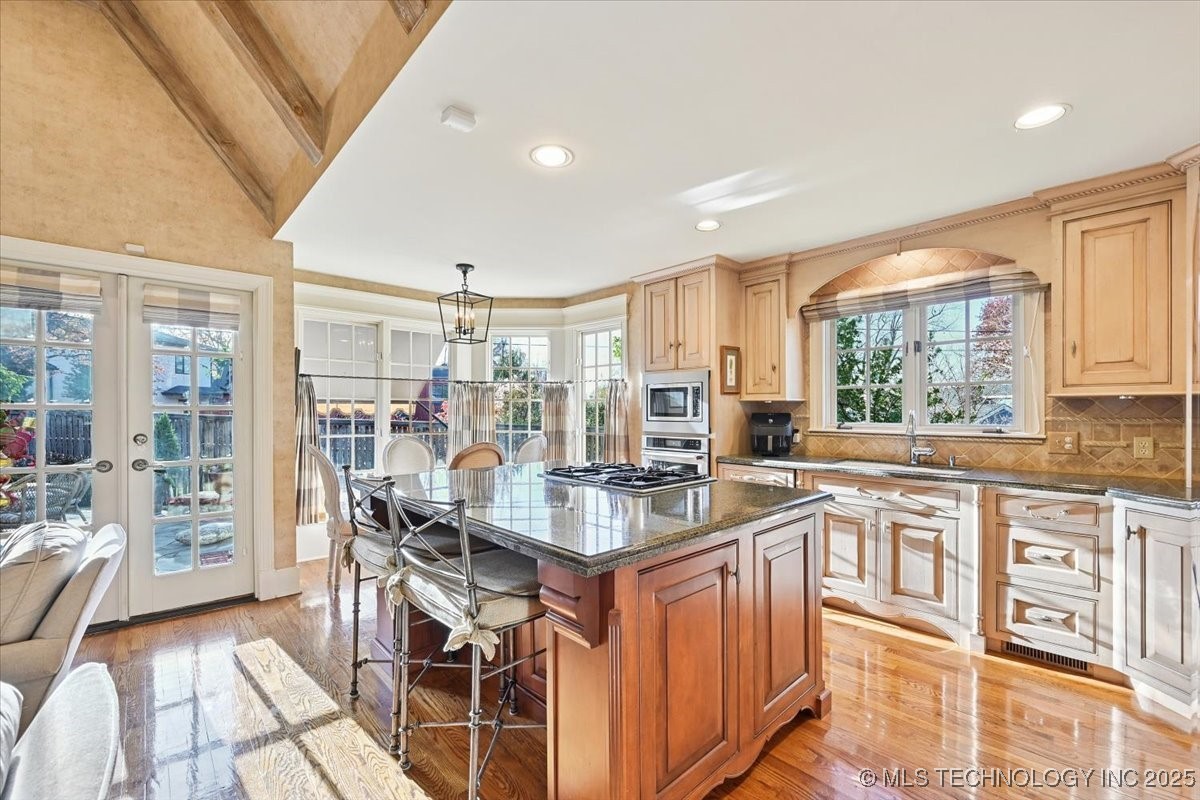 2522 S Columbia Avenue Property Photo 21