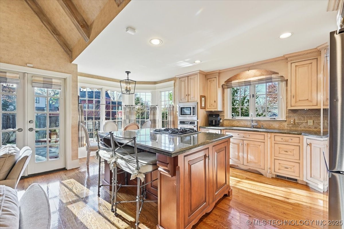 2522 S Columbia Avenue Property Photo 22