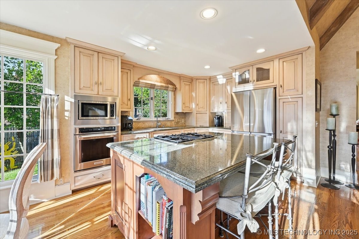 2522 S Columbia Avenue Property Photo 23