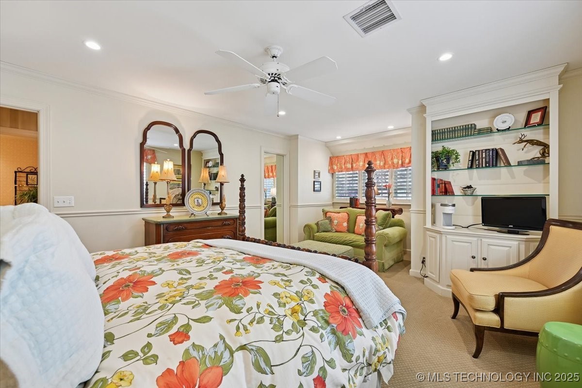 2522 S Columbia Avenue Property Photo 43