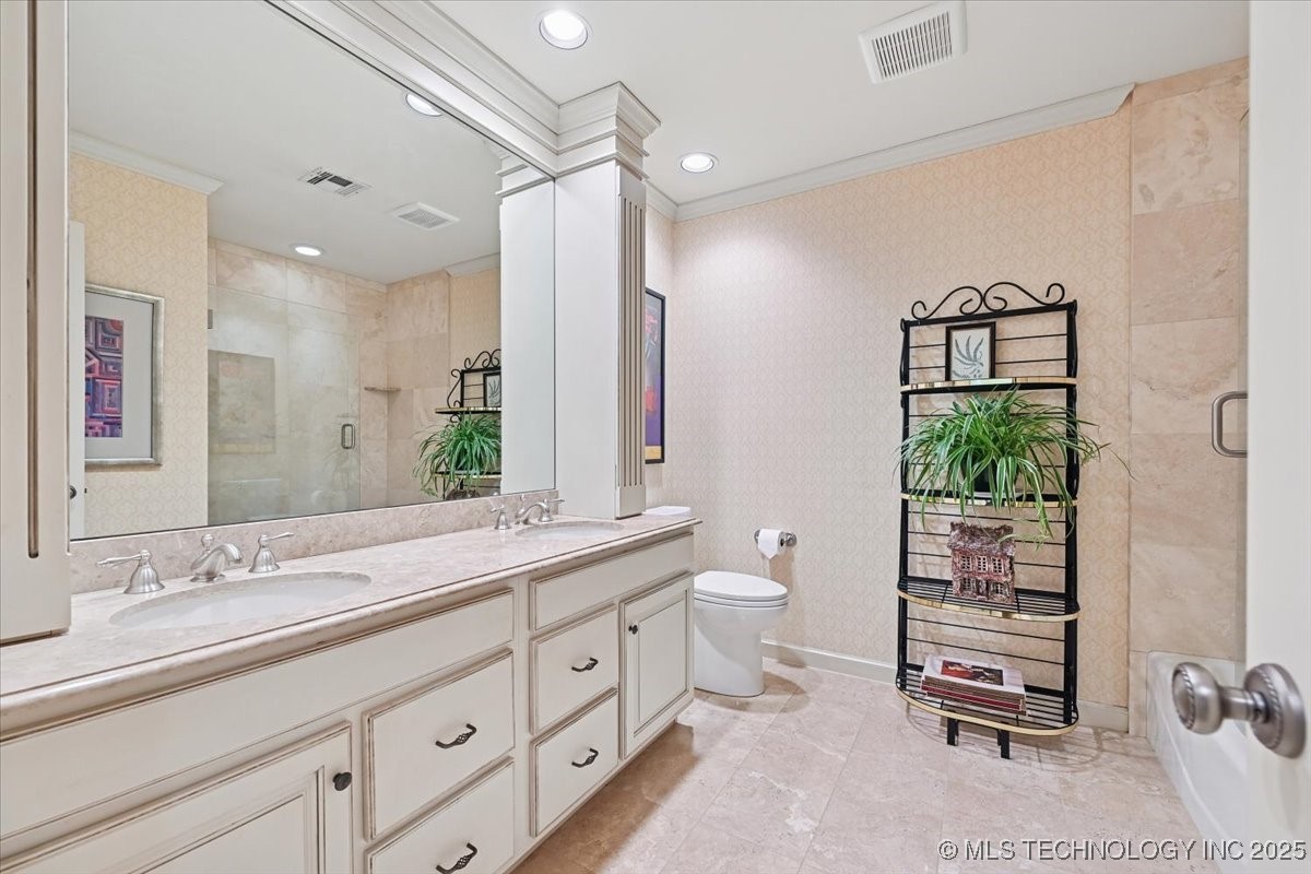 2522 S Columbia Avenue Property Photo 44