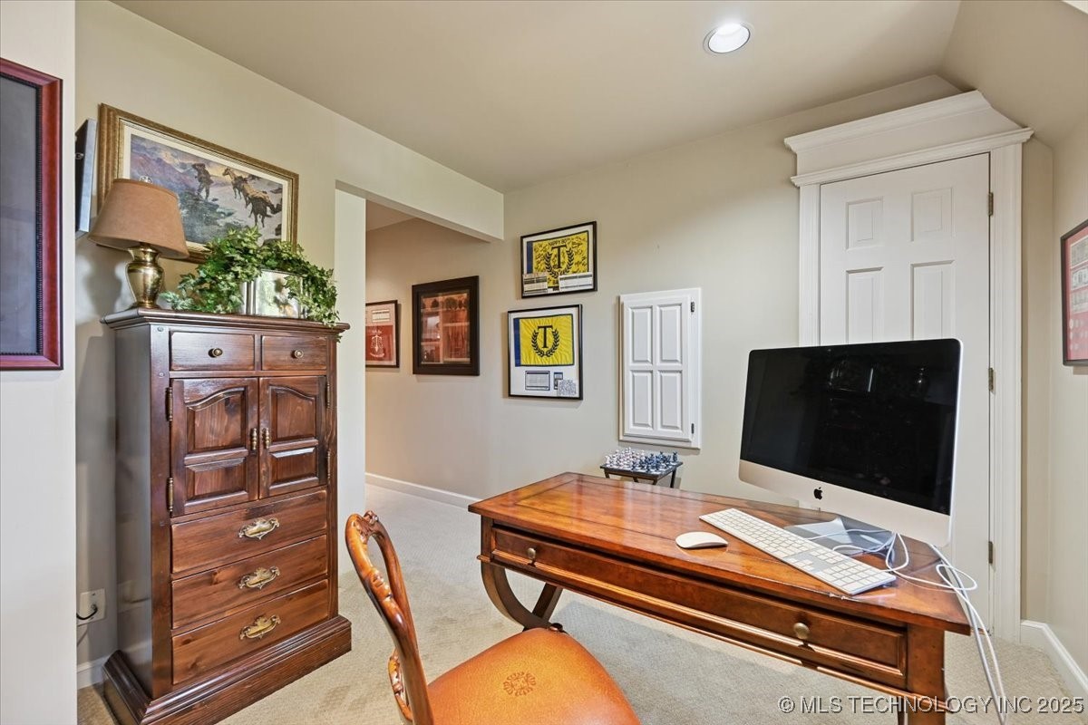 2522 S Columbia Avenue Property Photo 50