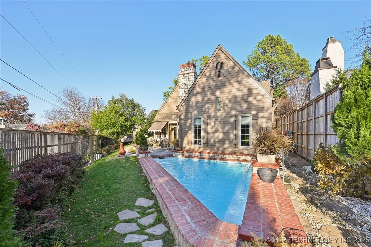 2522 S Columbia Avenue Property Photo 65