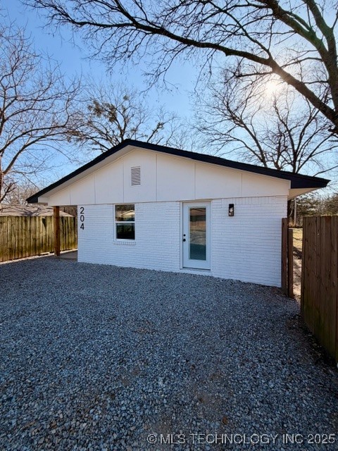 204 W 21st Street Property Photo 1