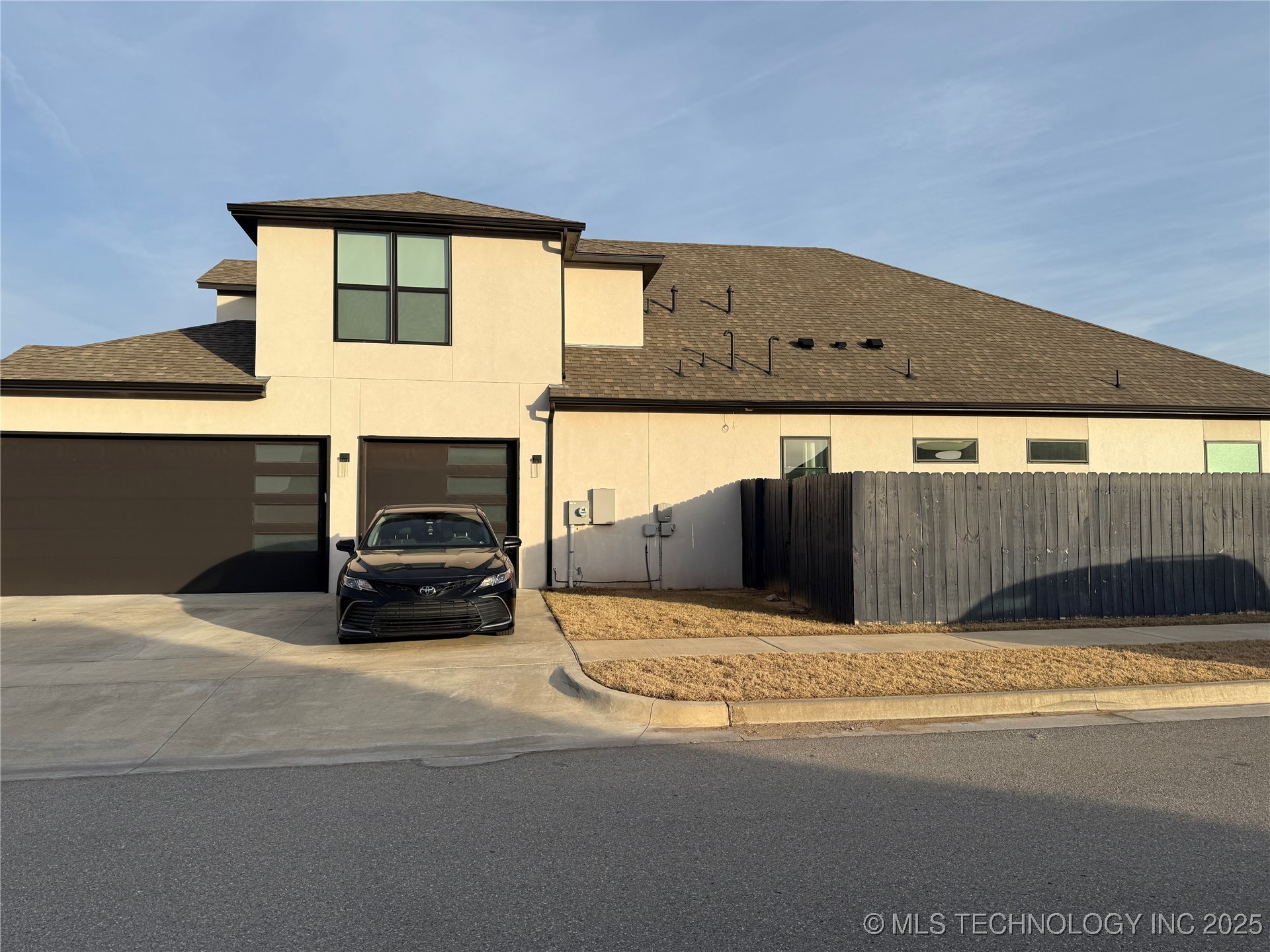 5406 E 125th Place S Property Photo 3