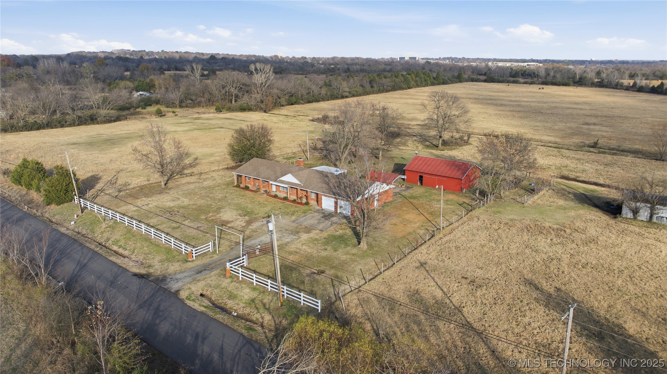 1200 S 54th Street Property Photo 4