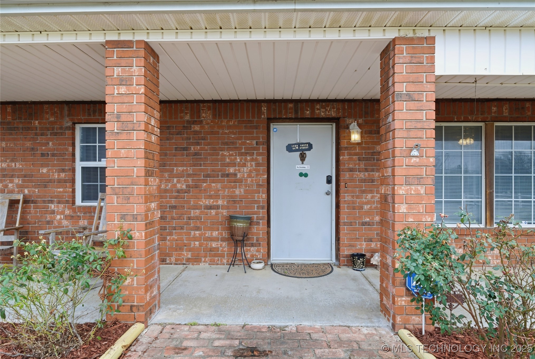 1200 S 54th Street Property Photo 7