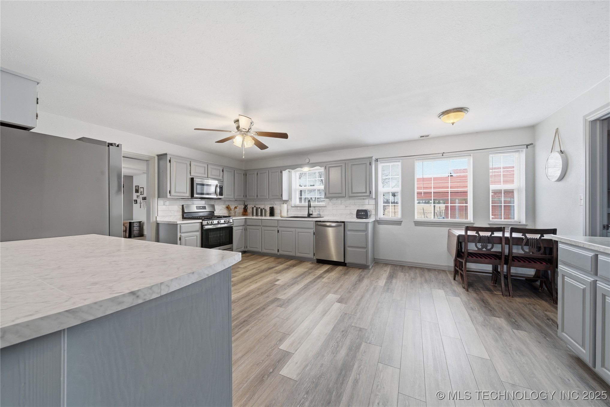 1200 S 54th Street Property Photo 20