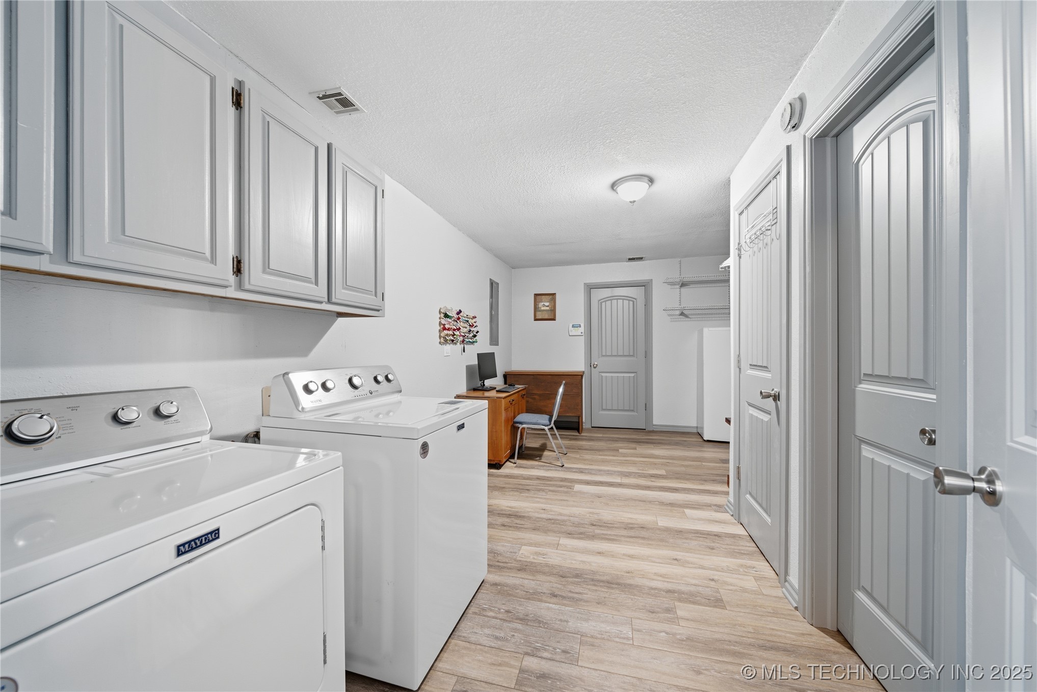 1200 S 54th Street Property Photo 31