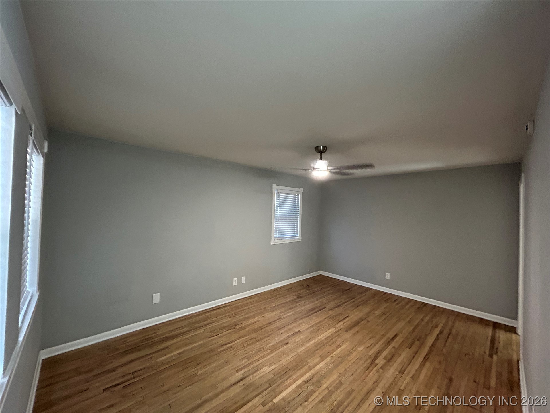 308 W 3rd Street Property Photo 10